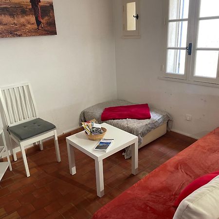 Studio Cosy Dans Le Centre-Ville Historique LʼIsle-sur-la-Sorgue Eksteriør bilde